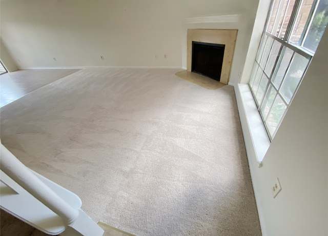 Property at 3100 Jeanetta St #304, Houston, TX 77063, 2 beds, 2.5 baths