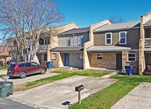 Property at 105 Normal Park Dr Unit B, Huntsville, TX 77320, 3 beds, 2 baths