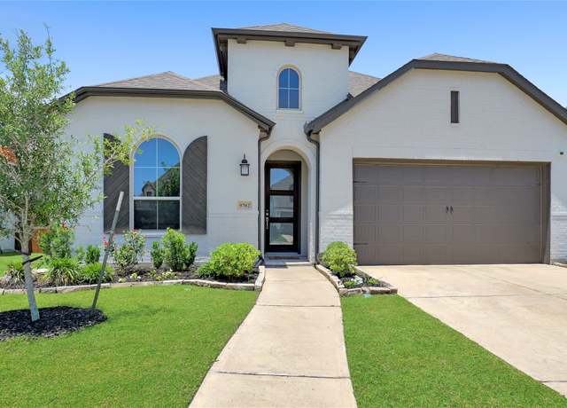 Property at 9702 Wright Dr, Manvel, TX 77578, 4 beds, 3 baths