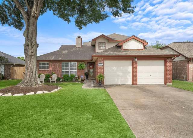 Property at 3808 Cottonwood Dr, La Porte, TX 77571, 3 beds, 2.5 baths
