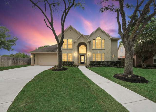 Property at 6511 Ashfield Place Ct, Sugar Land, TX 77479, 5 beds, 4.5 baths