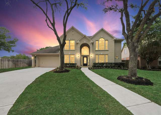 Property at 6511 Ashfield Place Ct, Sugar Land, TX 77479, 5 beds, 4.5 baths