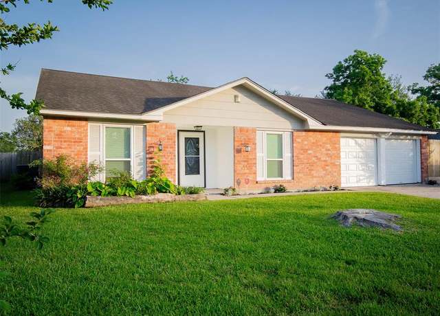 Property at 17626 Heritage Creek Dr, Webster, TX 77598, 4 beds, 2 baths