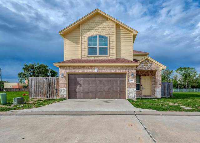 Property at 12722 Yoshino Cherry St, Houston, TX 77072, 3 beds, 2.5 baths