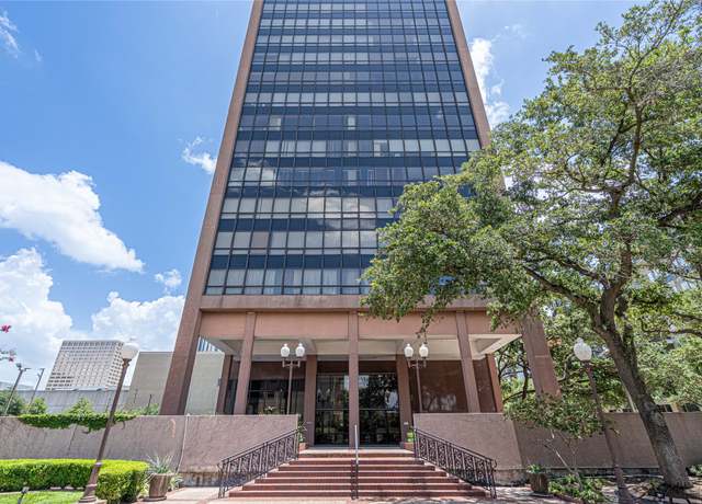 Property at 5150 Hidalgo St #1702, Houston, TX 77056, 3 beds, 3.5 baths