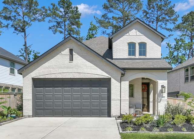 Property at 204 Lukewood Cir, Conroe, TX 77318, 3 beds, 2.5 baths