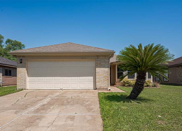 Property at 15122 Loma Paseo Dr, Houston, TX 77083, 3 beds, 2 baths