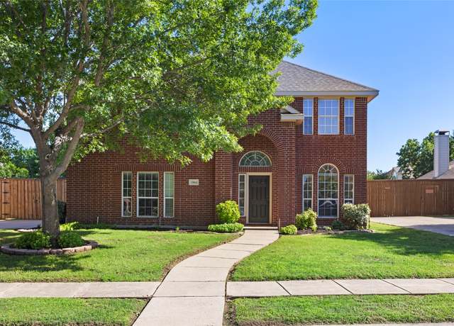Property at 3804 Park Wood Dr, Corinth, TX 76208, 4 beds, 2.5 baths