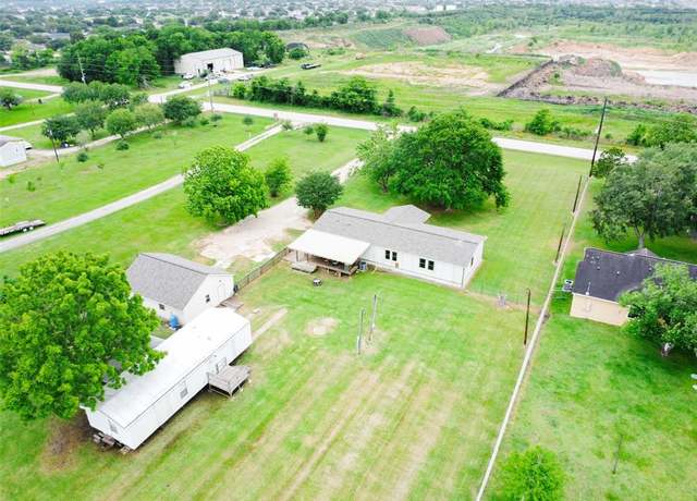Property at 6611 Koeblen Rd, Richmond, TX 77469, 3 beds, 2 baths