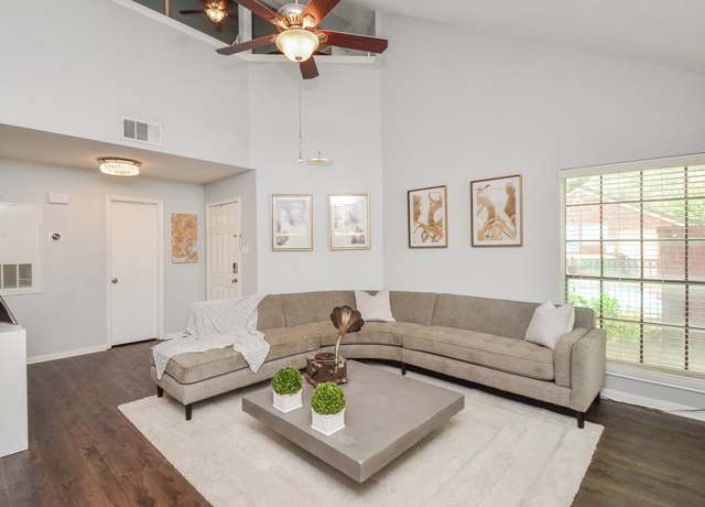 Property at 2211 S Kirkwood Rd #1, Houston, TX 77077, 2 beds, 2.5 baths