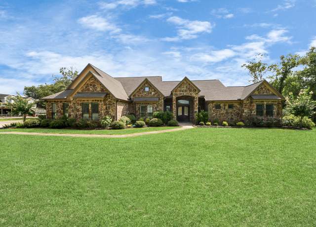 Property at 29926 Fm 1301 Rd, West Columbia, TX 77486, 4 beds, 3.5 baths