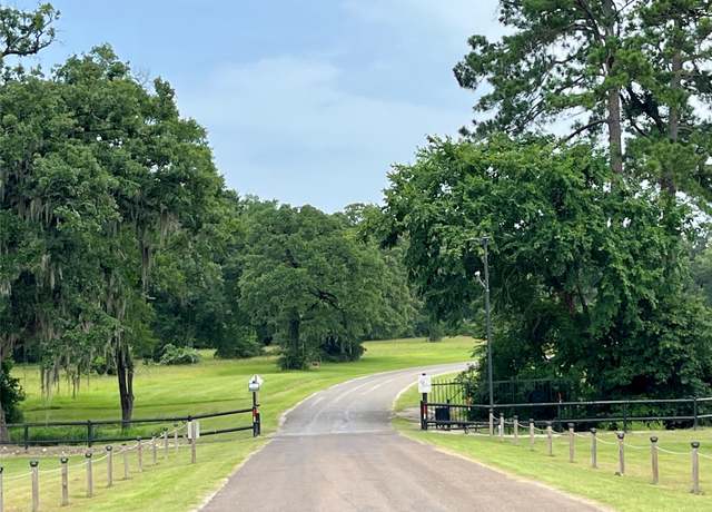 Property at 20 Cresent Farm Ln, Trinity, TX 75862