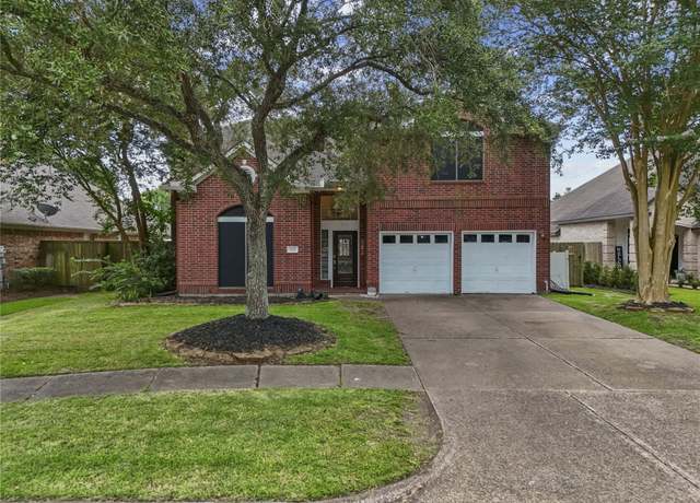 Property at 3131 Bay Spring Dr, League City, TX 77573, 4 beds, 3.5 baths