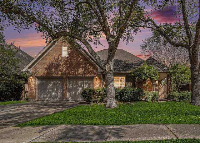 Property at 13826 Aspen Cove Dr, Houston, TX 77077, 3 beds, 2.5 baths