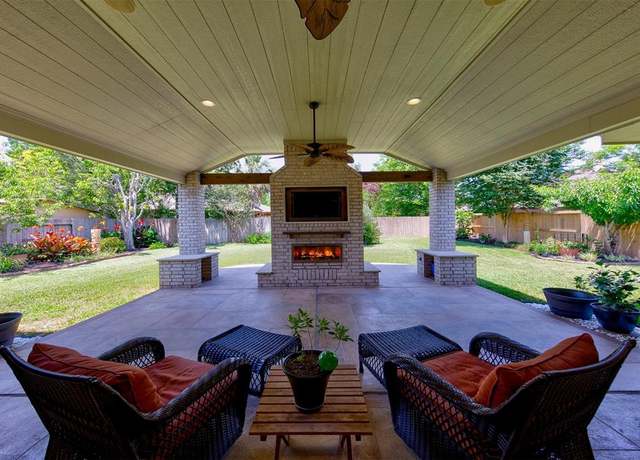 Property at 1810 Spreading Bough Ln, Richmond, TX 77406, 3 beds, 2 baths