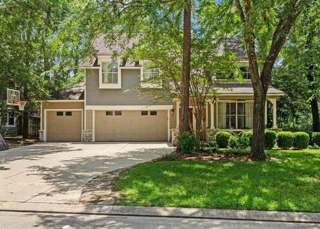 Property at 31 E New Avery Pl, The Woodlands, TX 77382, 4 beds, 2.5 baths