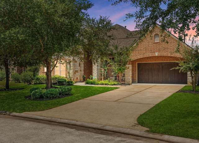 Property at 35 N Beech Springs Dr, The Woodlands, TX 77389, 5 beds, 4.5 baths