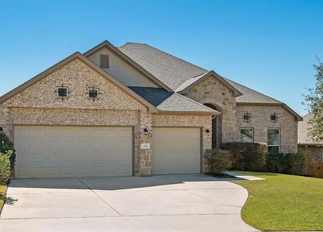 Property at 320 Black Walnut Ct, Conroe, TX 77304, 4 beds, 2.5 baths
