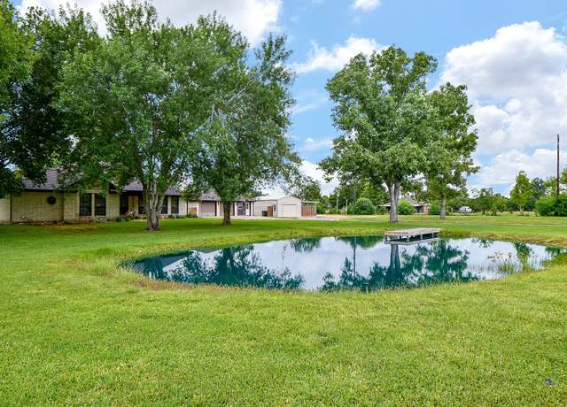 Property at 10725 Leslie Ln, Manvel, TX 77578, 3 beds, 2 baths