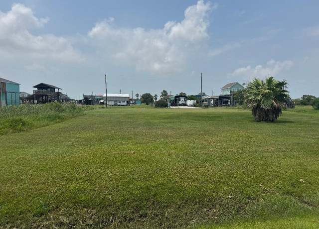 Property at 139 N Mae Cir, Crystal Beach, TX 77650