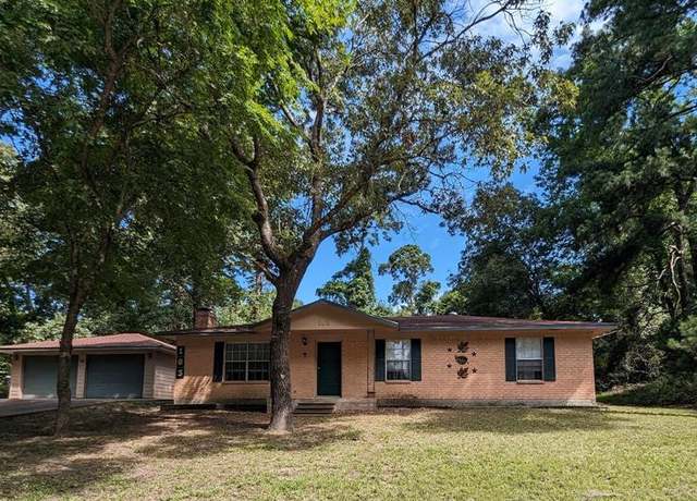 Property at 163 Westwood Dr E, Trinity, TX 75862, 3 beds, 2 baths