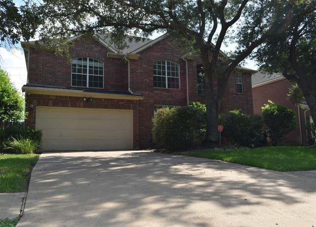 Property at 8018 Via Bella Dr, Houston, TX 77083, 3 beds, 2.5 baths