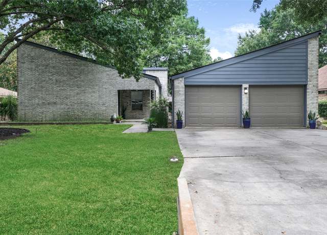 Property at 28831 Diamondhead S, Conroe, TX 77356, 2 beds, 2 baths