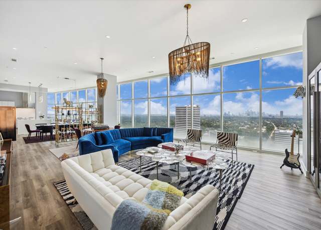Property at 4521 San Felipe St #2701, Houston, TX 77027, 3 beds, 3.5 baths