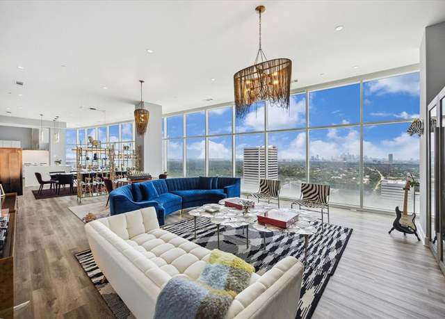 Property at 4521 San Felipe St #2701, Houston, TX 77027, 3 beds, 3.5 baths