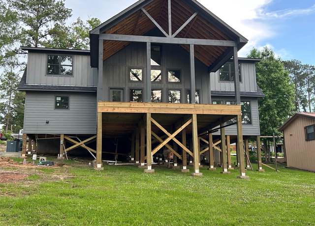 Property at 422 Beechwood Loop, Hemphill, TX 75948, 3 beds, 2.5 baths
