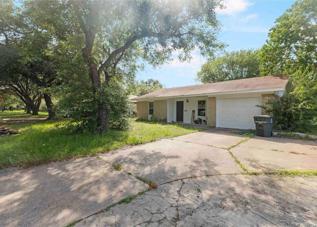 Property at 2502 Waterwood Ln, Bryan, TX 77803, 3 beds, 2 baths