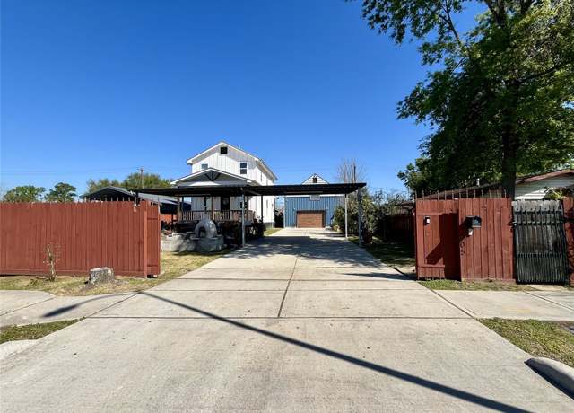 Property at 13505 Orleans St, Houston, TX 77015, 6 beds, 2.5 baths
