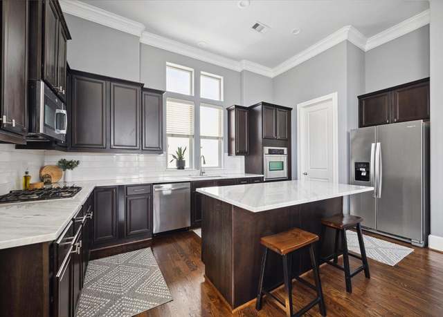 Property at 9622 Knight Rd, Houston, TX 77045, 3 beds, 3.5 baths
