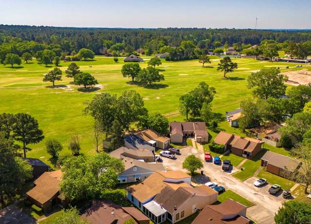 Property at 17 Townhouse Ln, Trinity, TX 75862, 2 beds, 2 baths