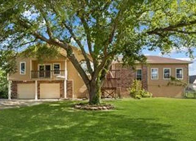 Property at 212 Shoreacres Blvd, Shoreacres, TX 77571, 4 beds, 4 baths