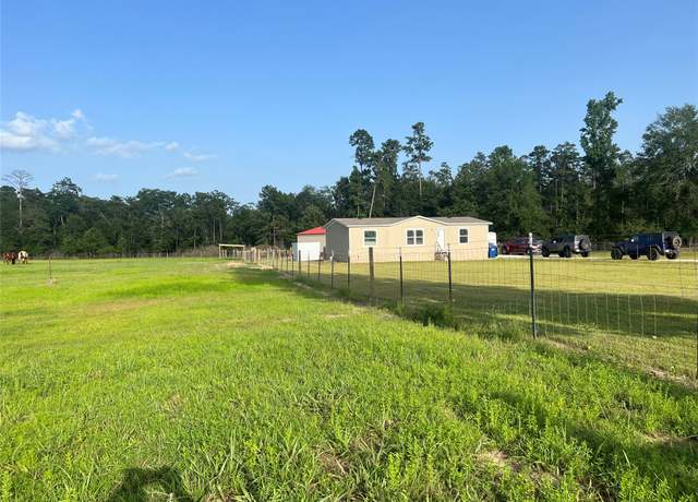 Property at 6290 Mustang Trl, Kountze, TX 77625, 3 beds, 2 baths