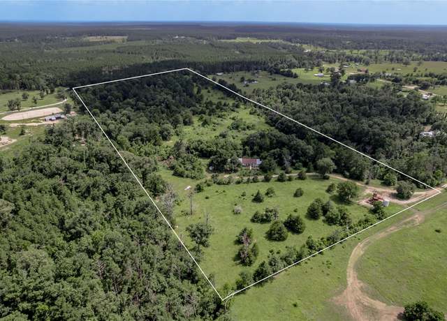 Property at 386 Holly Creek Ln, Apple Springs, TX 75926, 2 beds, 1.5 baths
