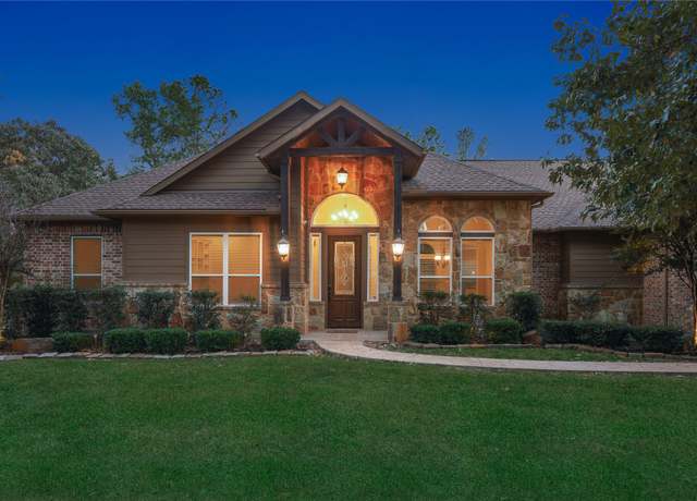Property at 28116 Chuckwagon Trl, Magnolia, TX 77355, 3 beds, 3.5 baths