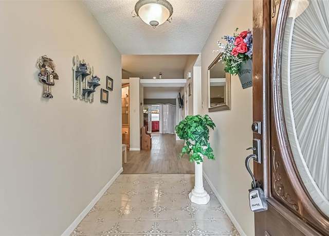 Property at 2507 18th St N, Texas City, TX 77590, 3 beds, 2 baths