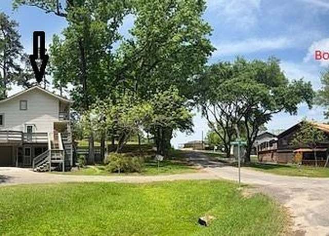 Property at 11 Ridgeway St, Coldspring, TX 77331, 3 beds, 2.5 baths