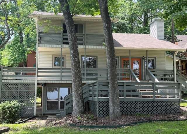 Property at 11 Ridgeway St, Coldspring, TX 77331, 3 beds, 2.5 baths