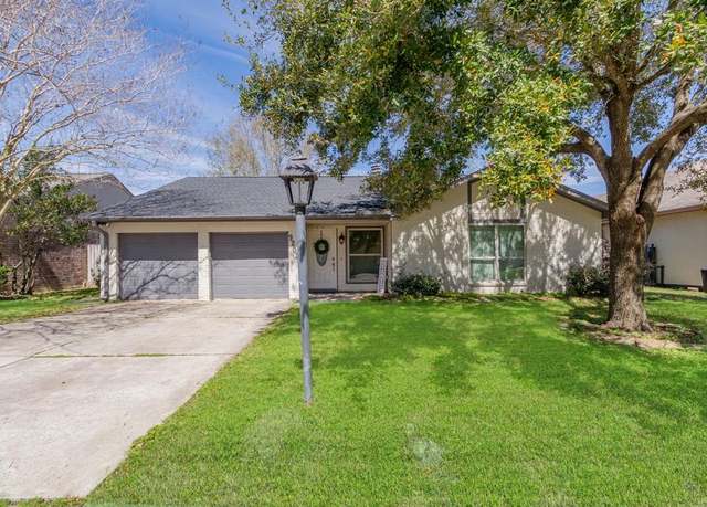 Property at 9203 Kirkmont Dr, Houston, TX 77089, 3 beds, 2 baths