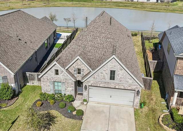 Property at 19822 Blue Roan Dr, Tomball, TX 77377, 4 beds, 3 baths