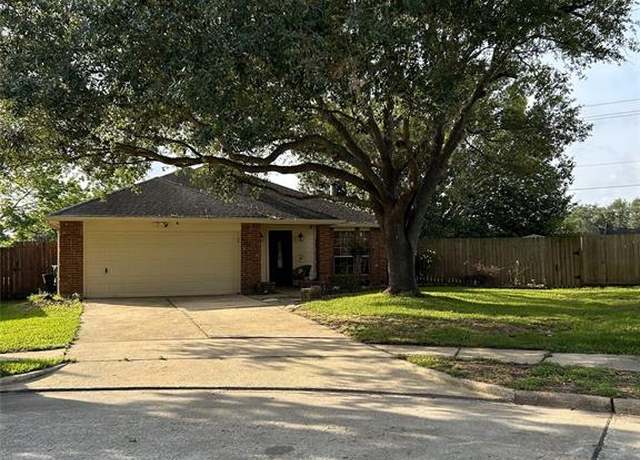 Property at 9316 Tejas Ct, La Porte, TX 77571, 3 beds, 2 baths