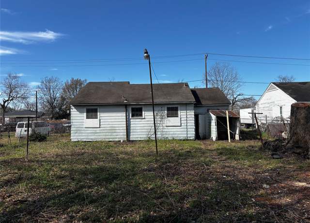 Property at 4124 Dabney St, Houston, TX 77026, 2 beds, 1 bath
