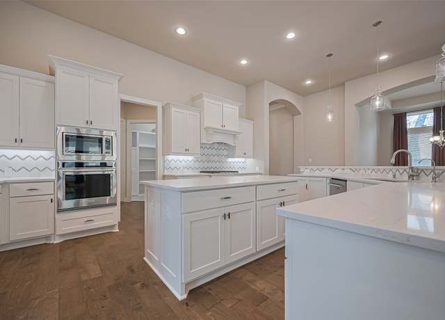 Property at 17414 Orchid Falls Ln, Conroe, TX 77302, 5 beds, 4.5 baths