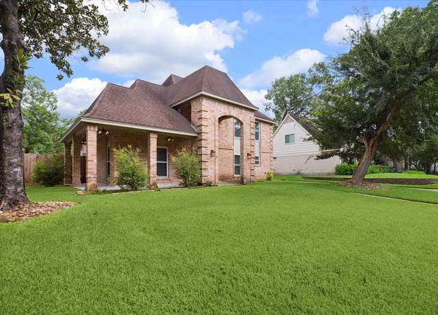 Property at 5306 Manor Glen Dr, Kingwood, TX 77345, 4 beds, 2.5 baths