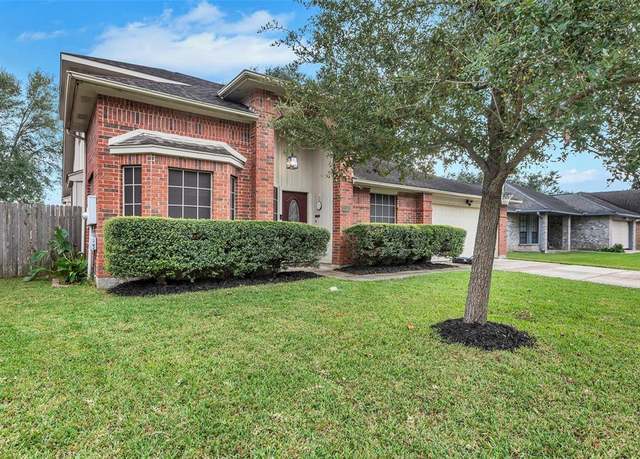 Property at 2127 Aberdeen Dr, League City, TX 77573, 4 beds, 3.5 baths