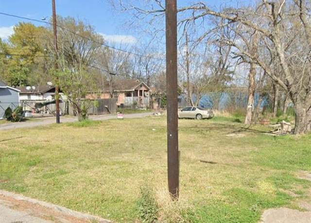 Property at 2604 Harrington St, Houston, TX 77026