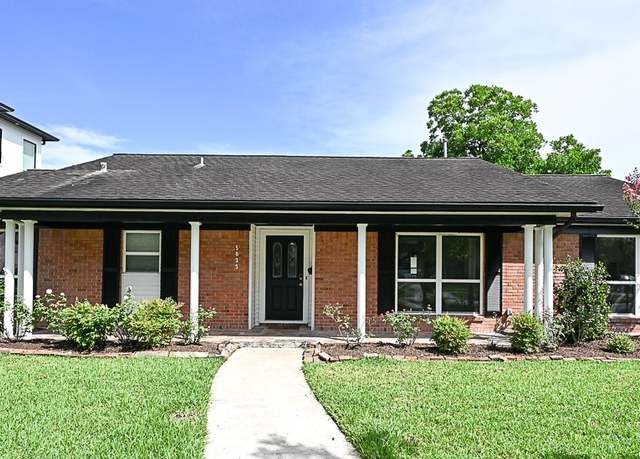 Property at 5035 Yarwell Dr, Houston, TX 77096, 3 beds, 2 baths